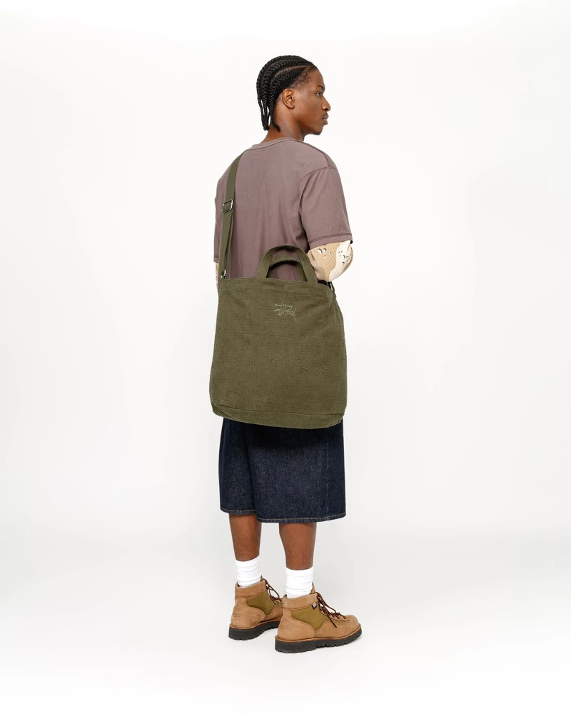 Stussy Needle Punch Crossbody-väska